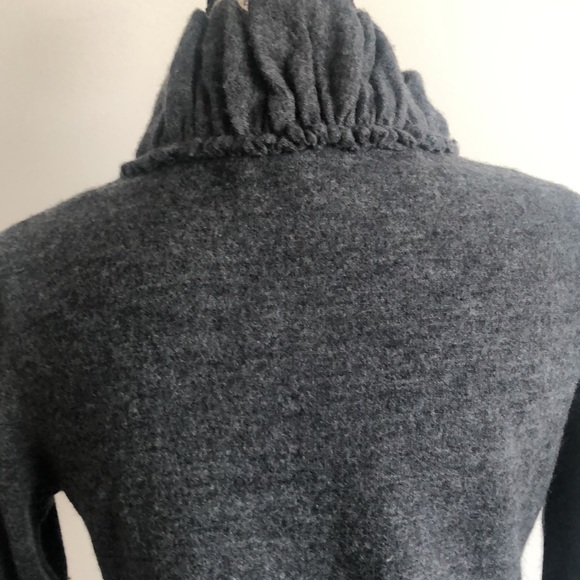 100% wool sweater cardigan grey Size Small, Like new condition - Picture 9 of 16